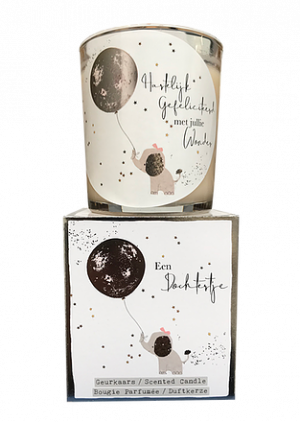 Giftbox - Een dochtertje - tekst glas: HG met jullie wonder - Jar Candle - Vanilla - Een heerlijke zachte vanille geur - Brandtijd: +/- 45 uur Formaat kaars : 72x80 mm - Formaat box: 80x90mm