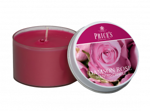 Tin Candle - Damson Rose -Deze geur combineert de fluweelzachte tonen van de majestueuze roos met de vrucht van wilde damast - Brandtijd: +/- 30 uur Formaat: 66 × 42 mm -