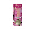 Geurstokjes - Damson Rose -Deze geur combineert de fluweelzachte tonen van de majestueuze roos met de vrucht van wilde damast - Verspreidt: +/- 4 weken Formaat: 67z78mm
